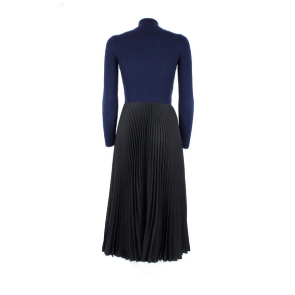 ❌️❌️Prada Navy and Black Pleated Dress. Size IT 42/US8-10 - Picture 4 of 15